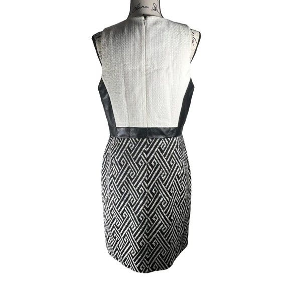 Limited Edition 4. Collective Black and white Asymmetrical Pattern Knit Dress - Picture 3 of 8